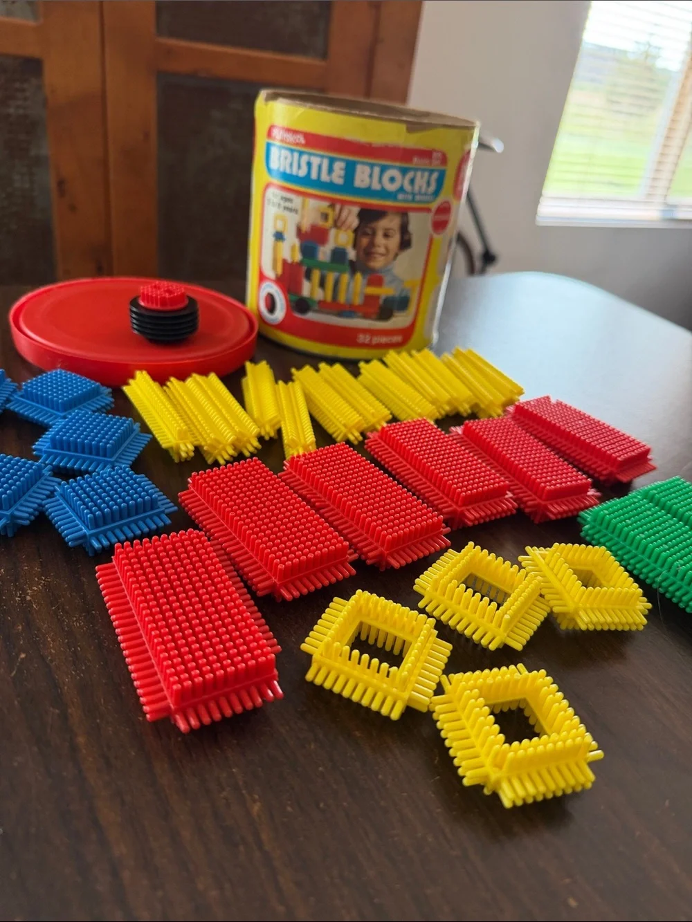 Vintage 1976 Playskool Bristle Blocks Basic Set #805 with Original Canister